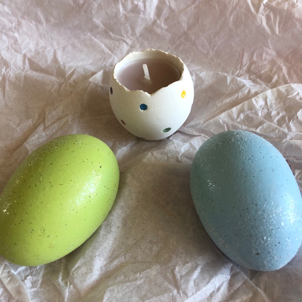 NWOT - Blue & Green Eggs - Polka Dot Candle Egg - Picture 2 of 8